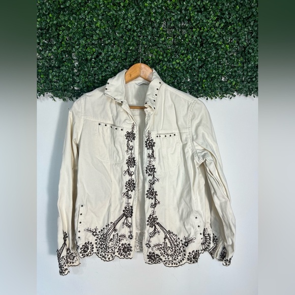 Laura Ashley Jackets & Blazers - Women's Ivory Laura Ashley Medium Jacket Embroidered Studded Detail Western
